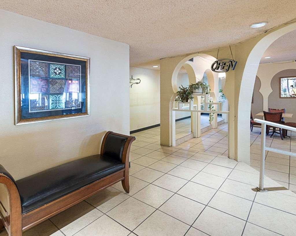 Econo Lodge Сан Анджело Интерьер фото